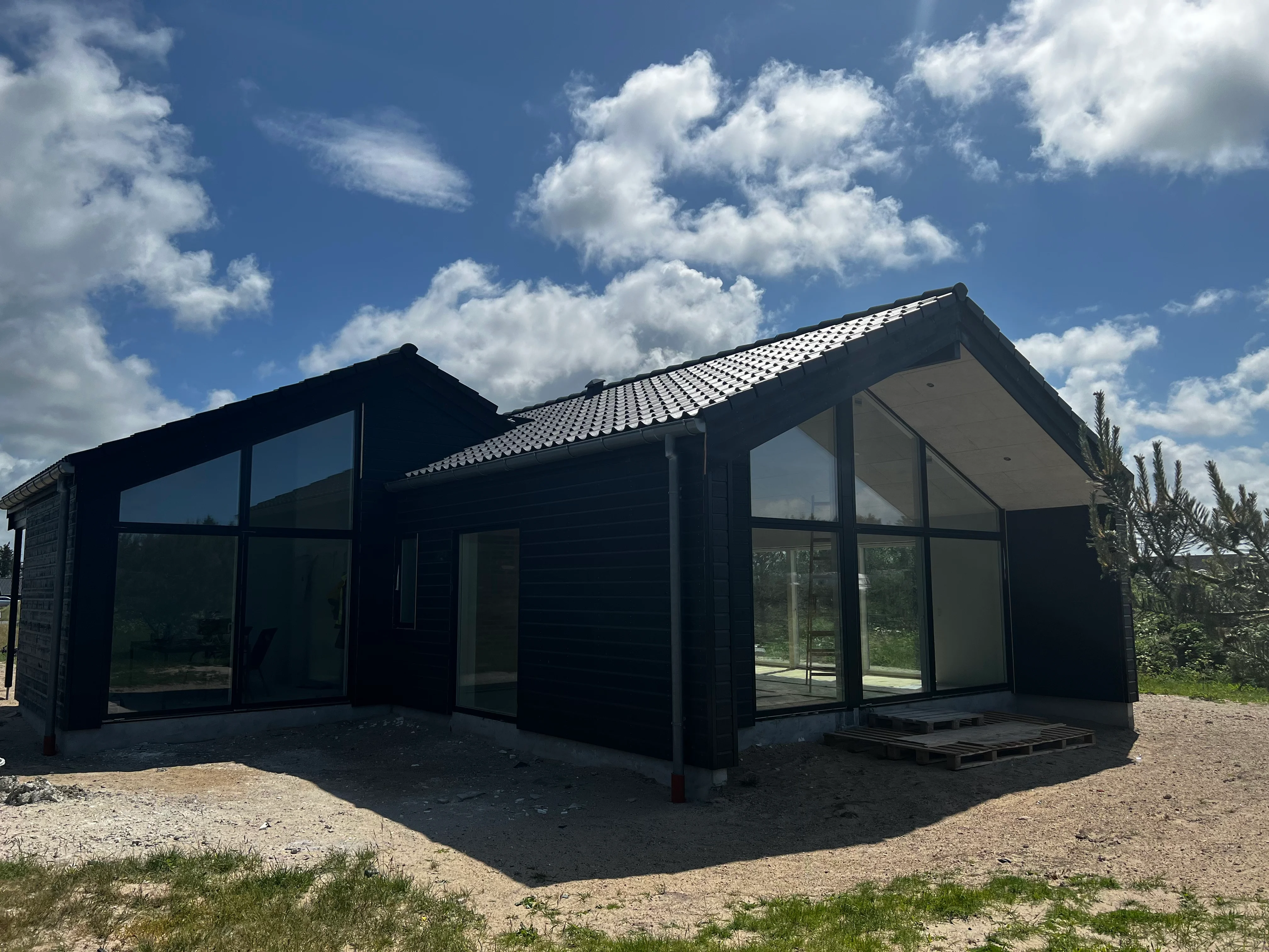 Terrasse ved sommerhus i Løkken — Yderskov Arkitekter